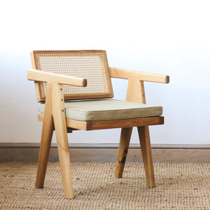 Ayu accent chair