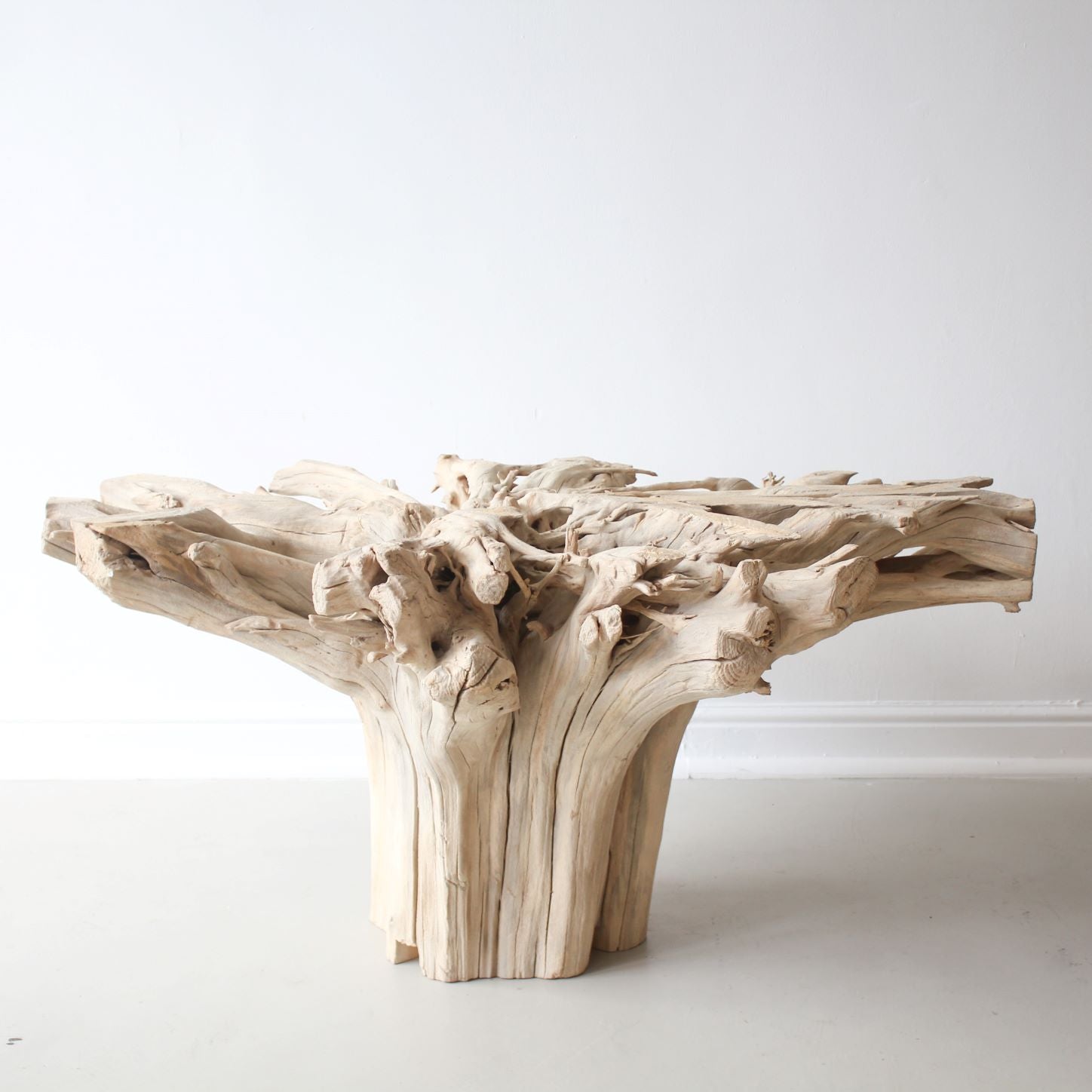 YELLOW WOOD TABLE BOMO EROL