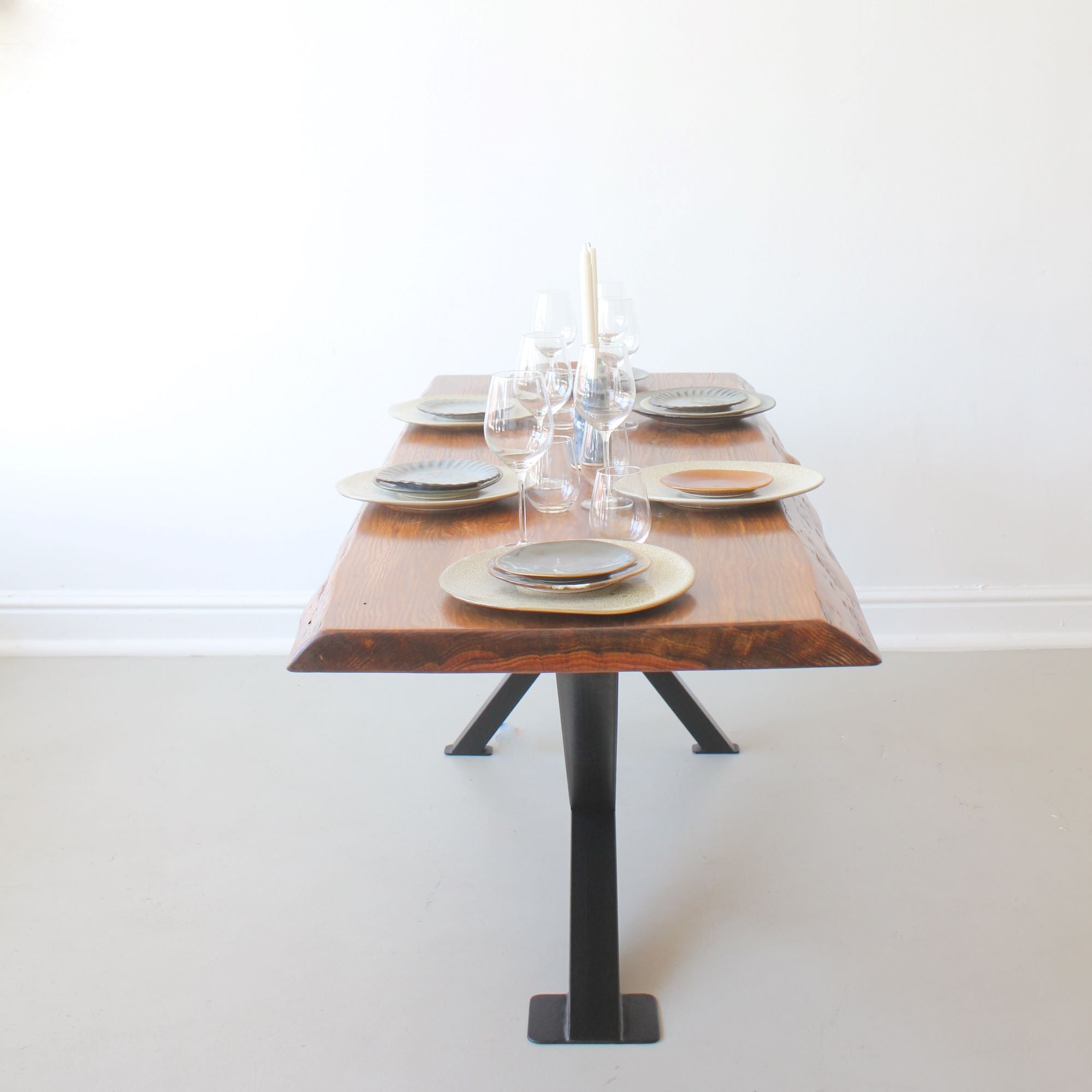 BOMO METSI LIVE EDGE DINING TABLE