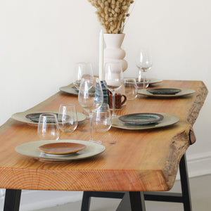 Paloma dining table