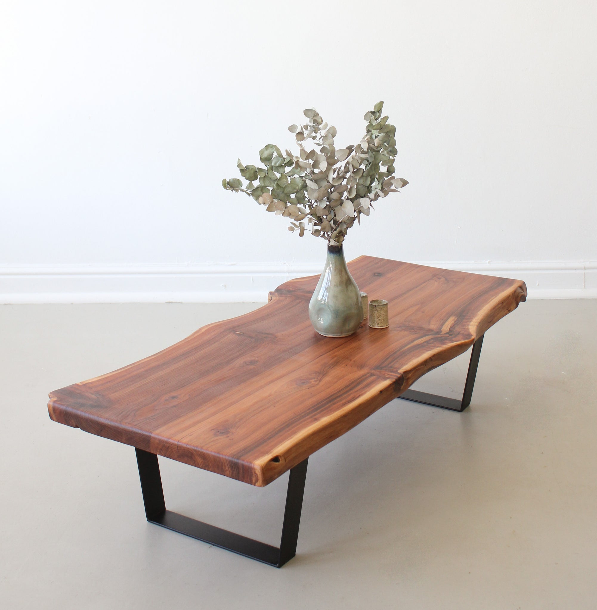 BOMO ROSETTA LIVE EDGE COFFEE TABLE